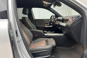 Mercedes EQB300 bild 9