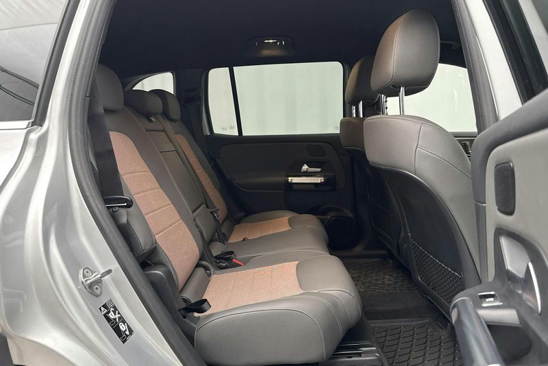 Mercedes EQB300 bild 7