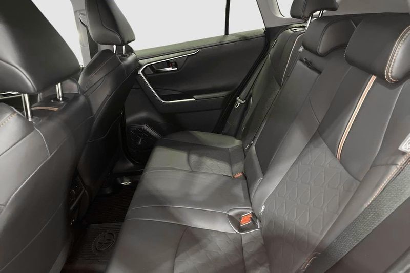 Toyota RAV4 bild 9