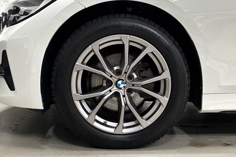 BMW 320 bild 11