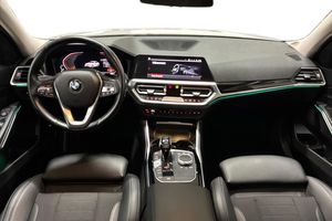 BMW 320 bild 12