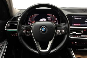 BMW 320 bild 16