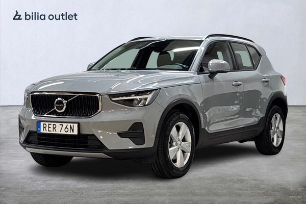 Volvo XC40 B3 FWD Bensin Essential 163hk Navi Carplay Backkamera - 2024