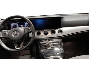 Mercedes E220 bild 9