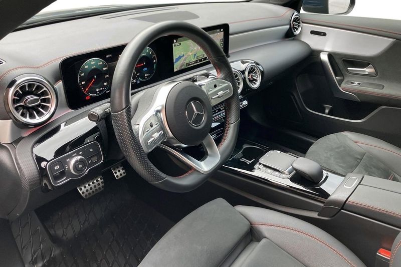 Mercedes CLA250 bild 9
