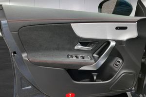 Mercedes CLA250 bild 13