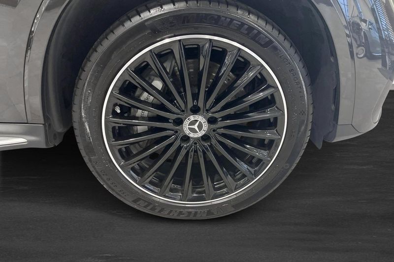 Mercedes GLC300 bild 6