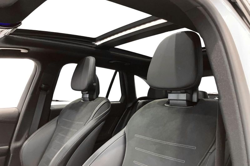 Mercedes GLC220 bild 12