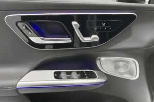 Mercedes GLC220 bild 14