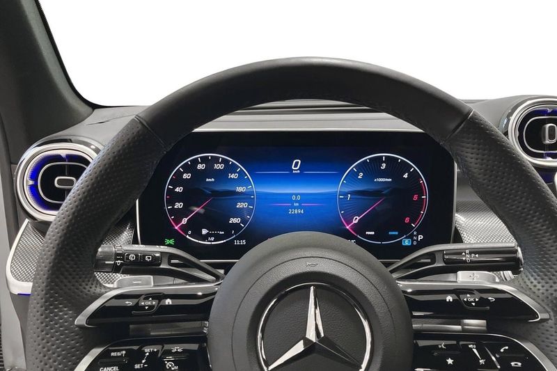 Mercedes GLC220 bild 10