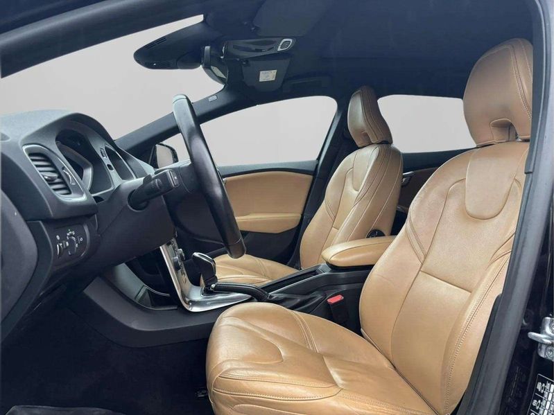 Volvo V40 bild 8