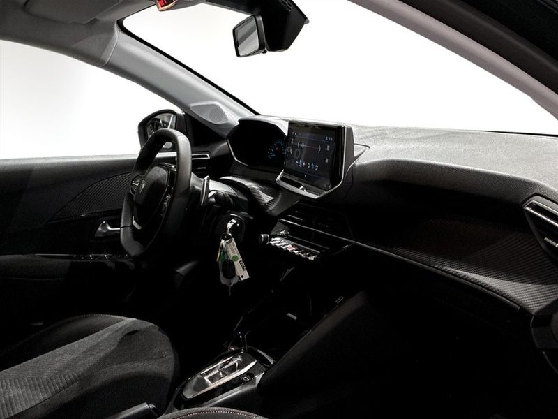 Peugeot 208 bild 11