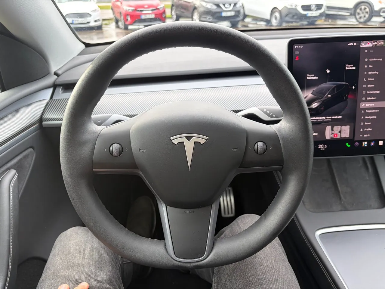 Tesla Model Y bild 15