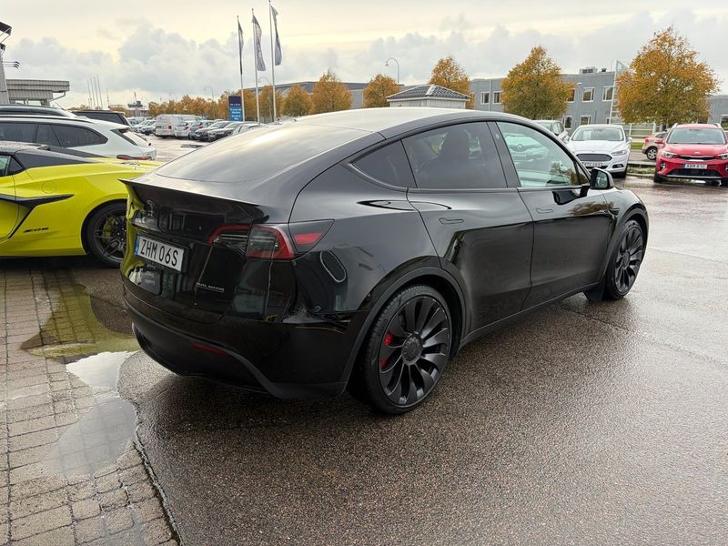 Tesla Model Y bild 3