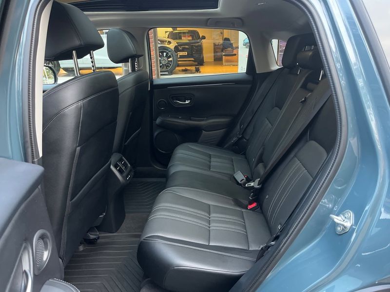 Honda ZR-V bild 8