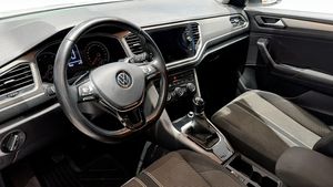 Volkswagen T-Roc bild 7