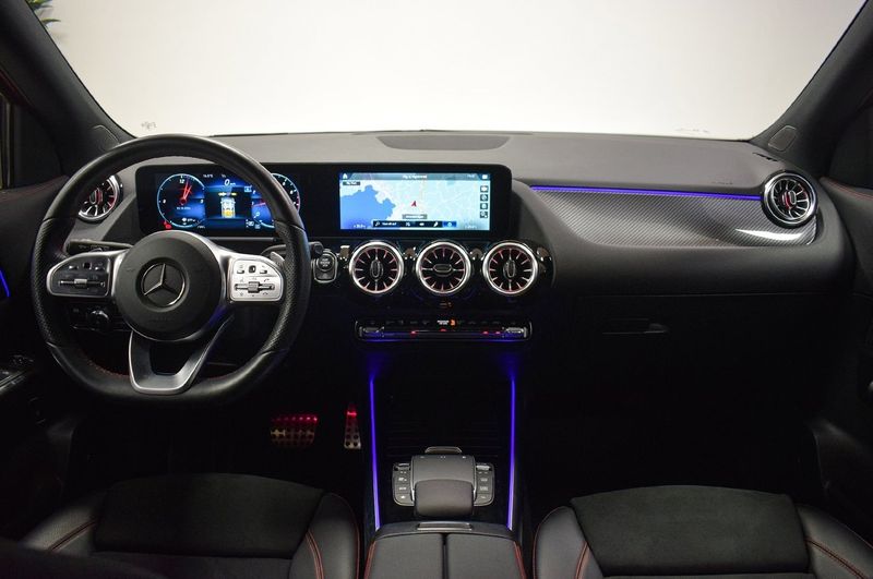 Mercedes GLA200 bild 9