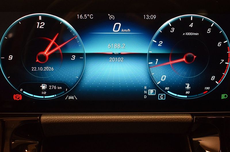 Mercedes GLA200 bild 15