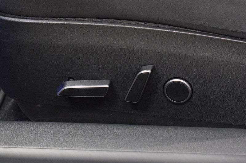 Tesla Model 3 bild 21
