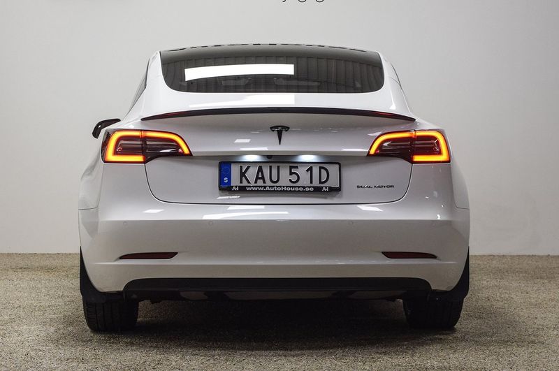 Tesla Model 3 bild 5