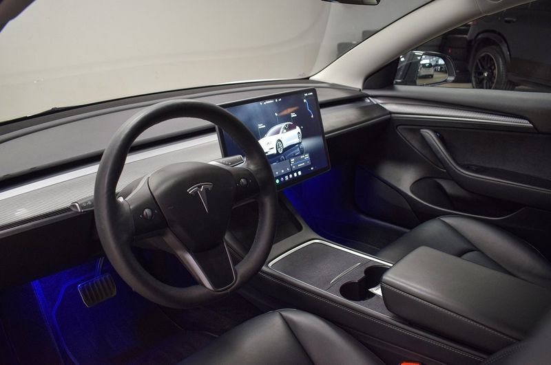 Tesla Model 3 bild 9
