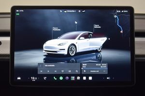 Tesla Model 3 bild 13
