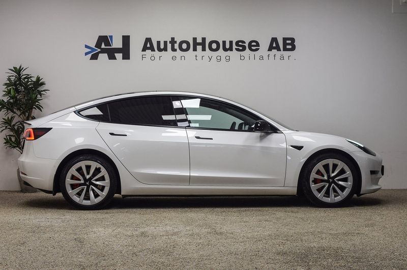 Tesla Model 3 bild 3