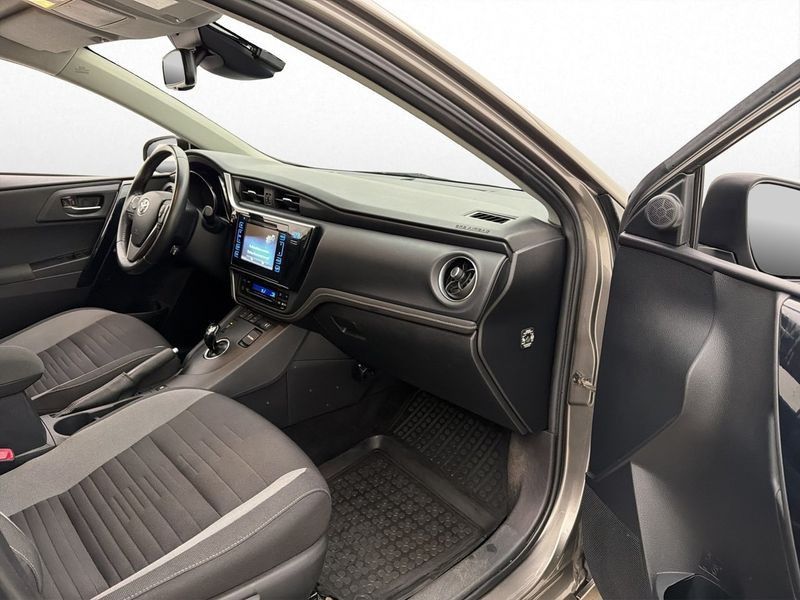 Toyota Auris bild 26