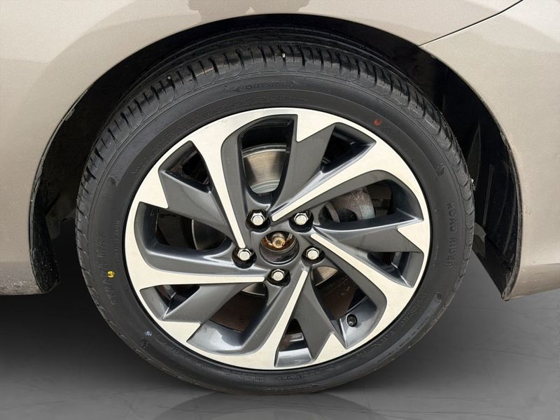 Toyota Auris bild 32