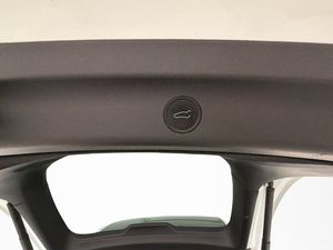 Tesla Model Y bild 30