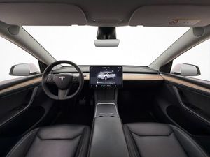 Tesla Model Y bild 18