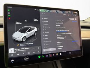 Tesla Model Y bild 24