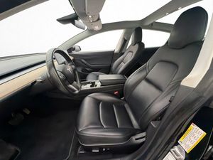 Tesla Model 3 bild 11