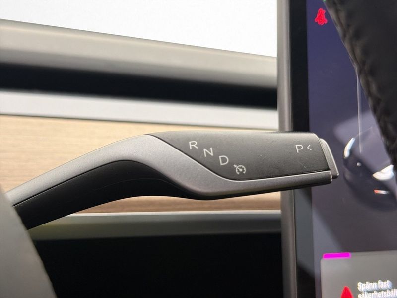 Tesla Model 3 bild 16