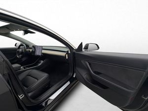 Tesla Model 3 bild 26