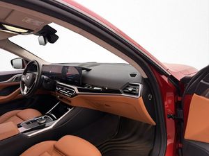 BMW i4 bild 27