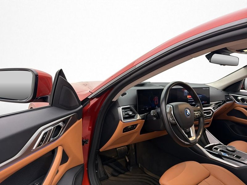 BMW i4 bild 12