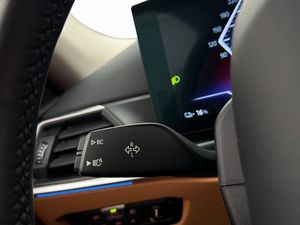 BMW i4 bild 17