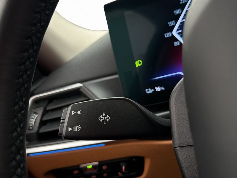 BMW i4 bild 17