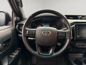 Toyota Hilux bild 16