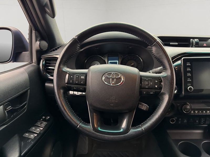 Toyota Hilux bild 16