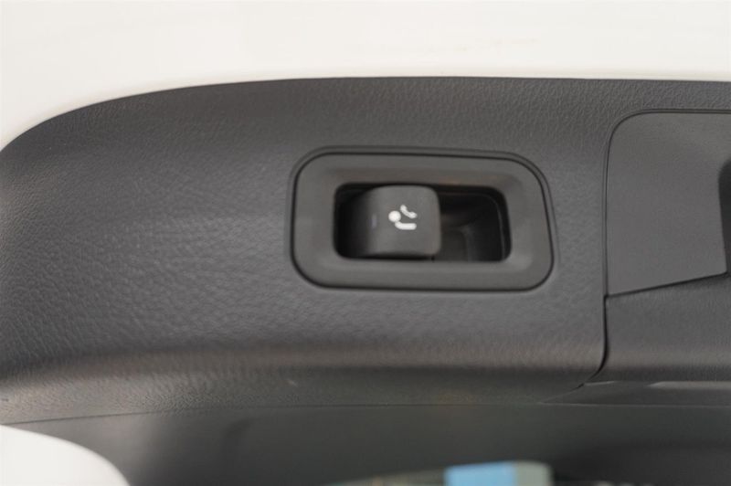 Mercedes EQA300 bild 13