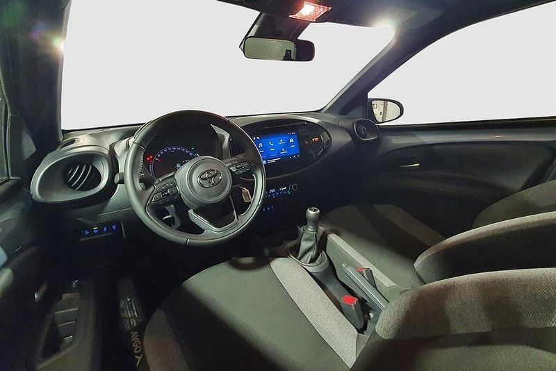 Toyota Aygo X bild 12