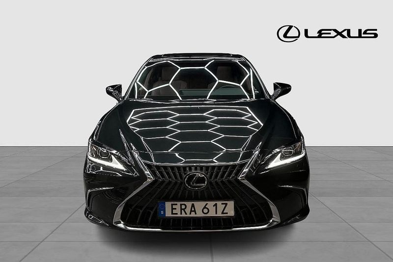 Lexus ES bild 8