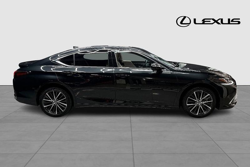 Lexus ES bild 6