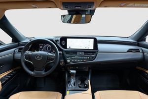 Lexus ES bild 12