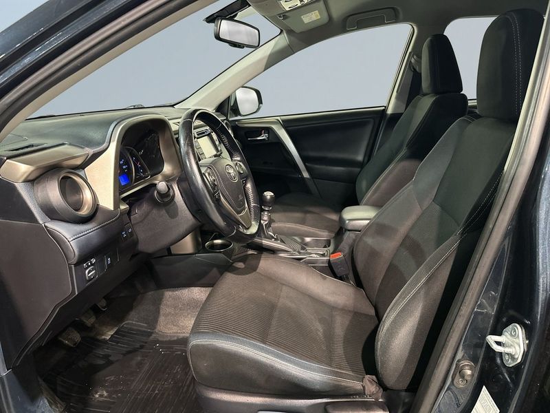 Toyota RAV4 bild 7