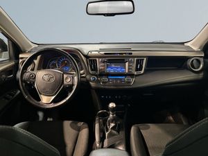 Toyota RAV4 bild 8