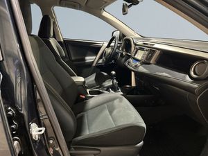 Toyota RAV4 bild 10