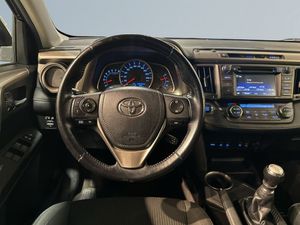 Toyota RAV4 bild 9